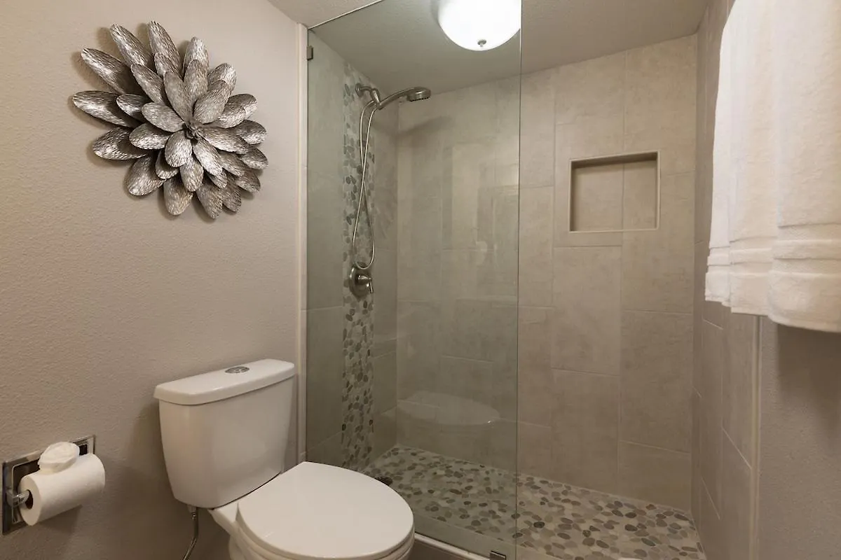 **Newly Remodeled** Steps To Kamaole 3 Beach! Wailea  Apartmán Wailea (Maui)